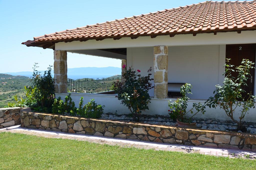 Villas Gemeli Ammouliani Exterior photo