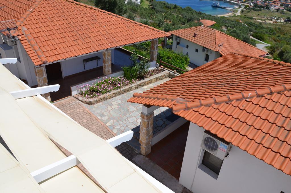 Villas Gemeli Ammouliani Exterior photo
